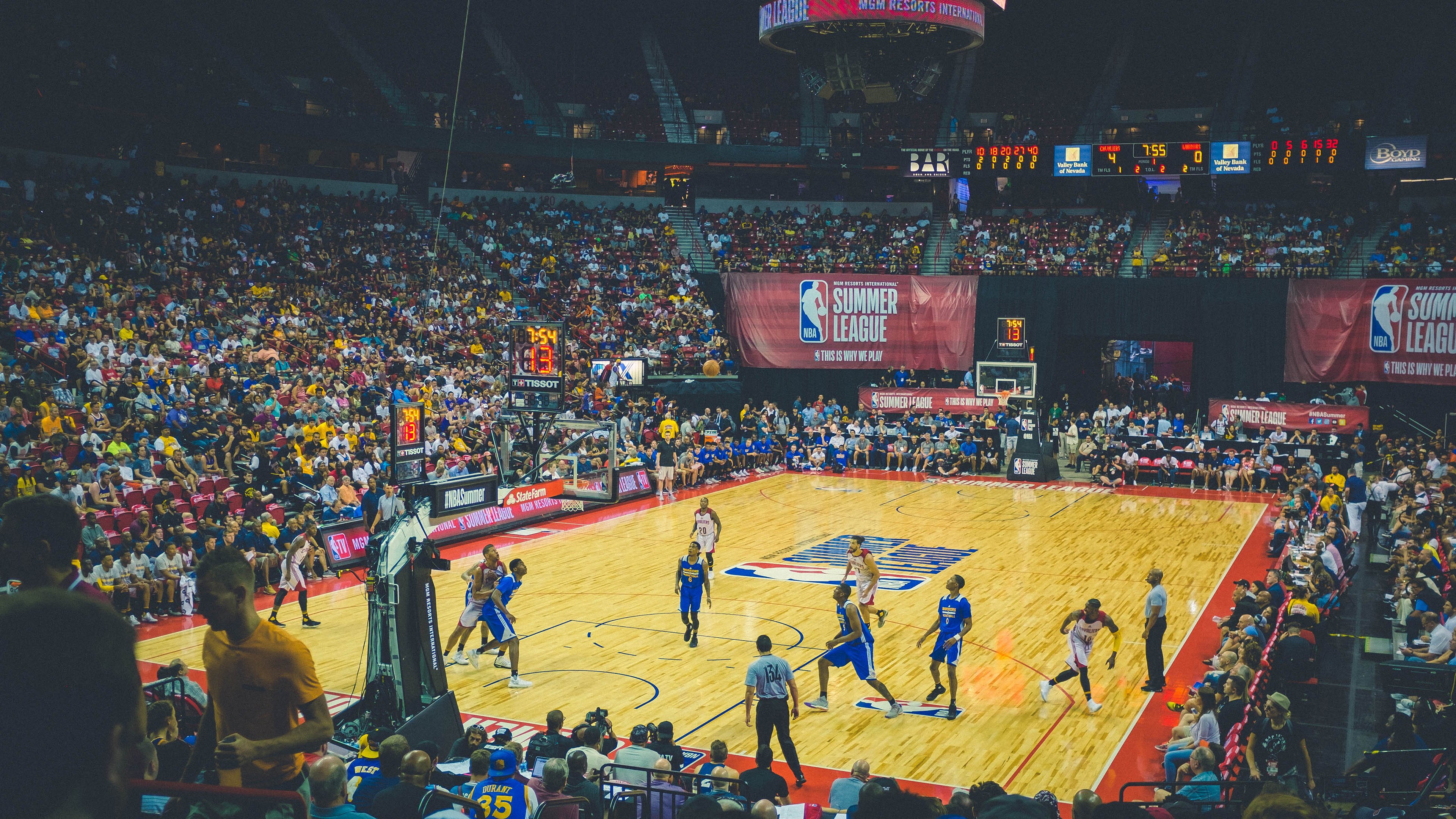 校园足球赛事评比标准未形成通识认同，校园足球创新赛制的运用与推广